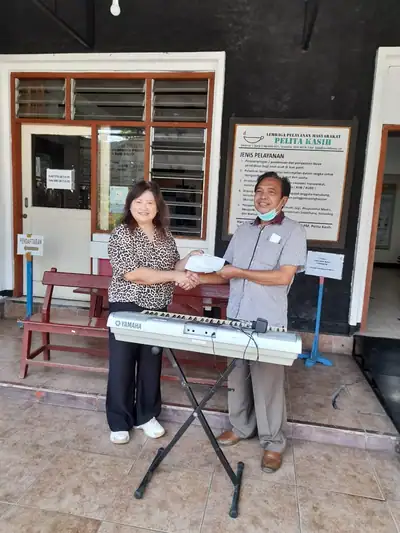Bantuan dari Mitra & Donatur, foto 14