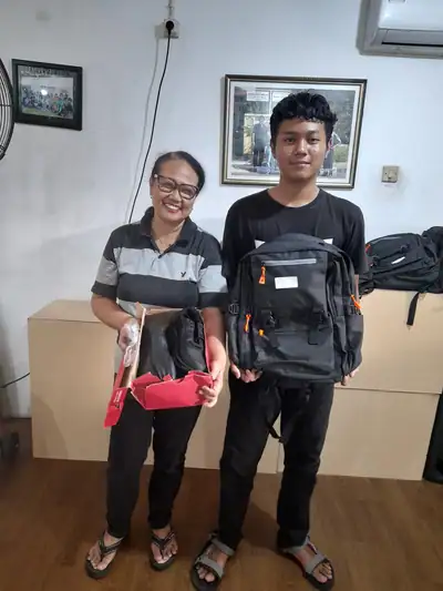 Pembagian Tas & Perlengkapan Sekolah, foto 19
