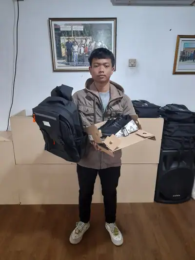 Pembagian Tas & Perlengkapan Sekolah, foto 25