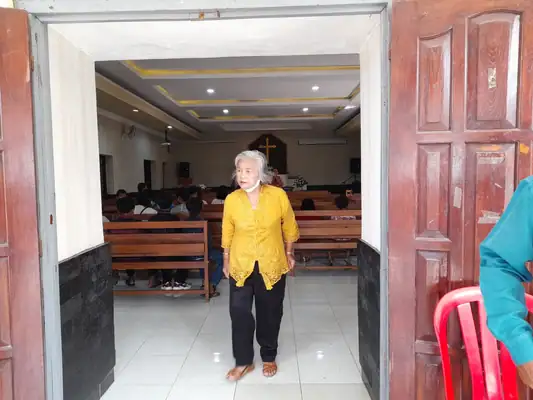 Penyaluran Bantuan Pendidikan Anak Dampingan, foto 5
