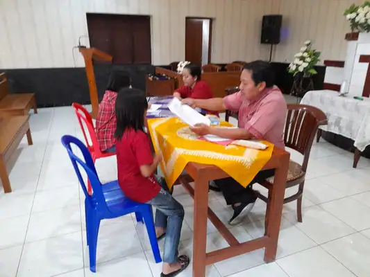 Penyaluran Bantuan Pendidikan Anak Dampingan, foto 14